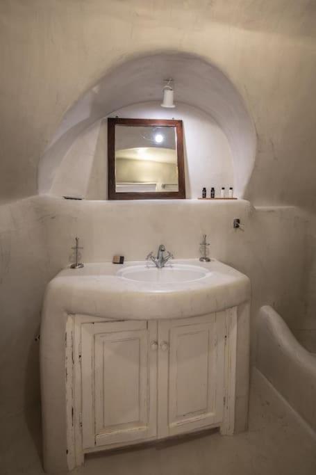 Astrea Suites "Ostria Cave Villa-Outdoor Jacuzzi" Ия Экстерьер фото